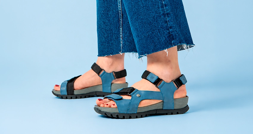 Waarom sandalen soms pijn doen