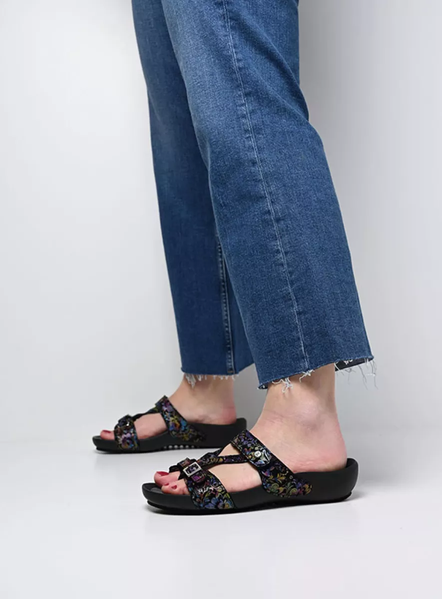 Wolky Slippers 01000 O'Connor 48999 zwart/multi flower nubuck