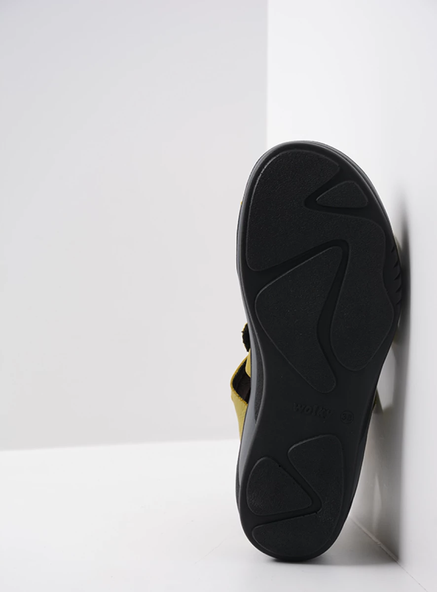 Wolky Sandalen 01055 Desh 30710 olijfgroen leer