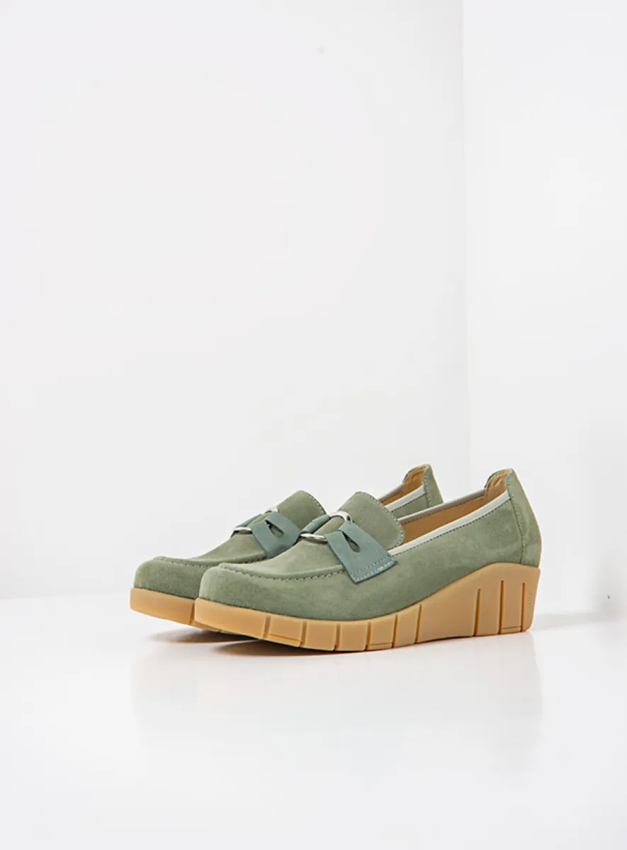 Wolky Augusta - saliegroen suede Instappers voor dames