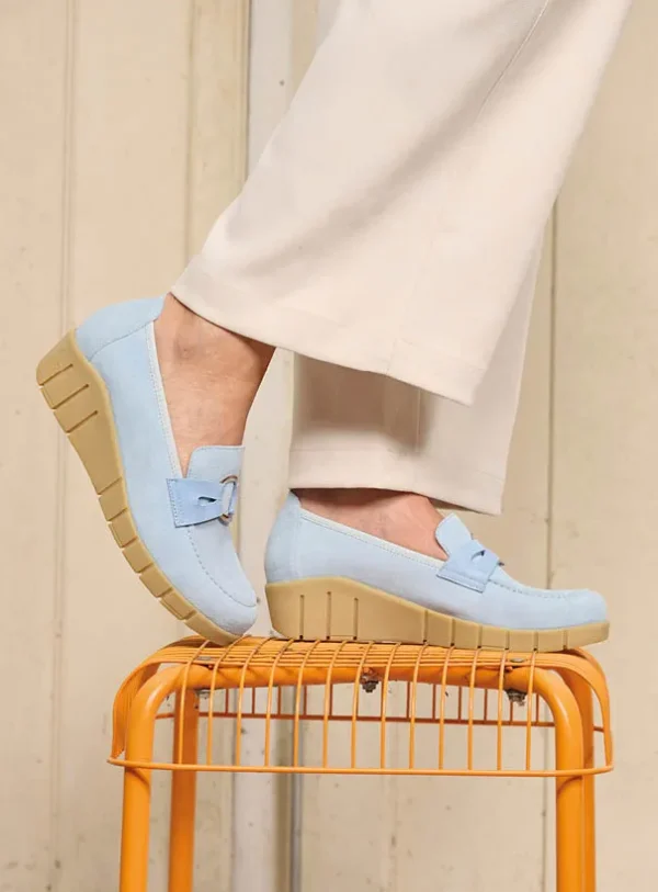 Wolky Augusta - lichtblauw suede Instappers voor dames