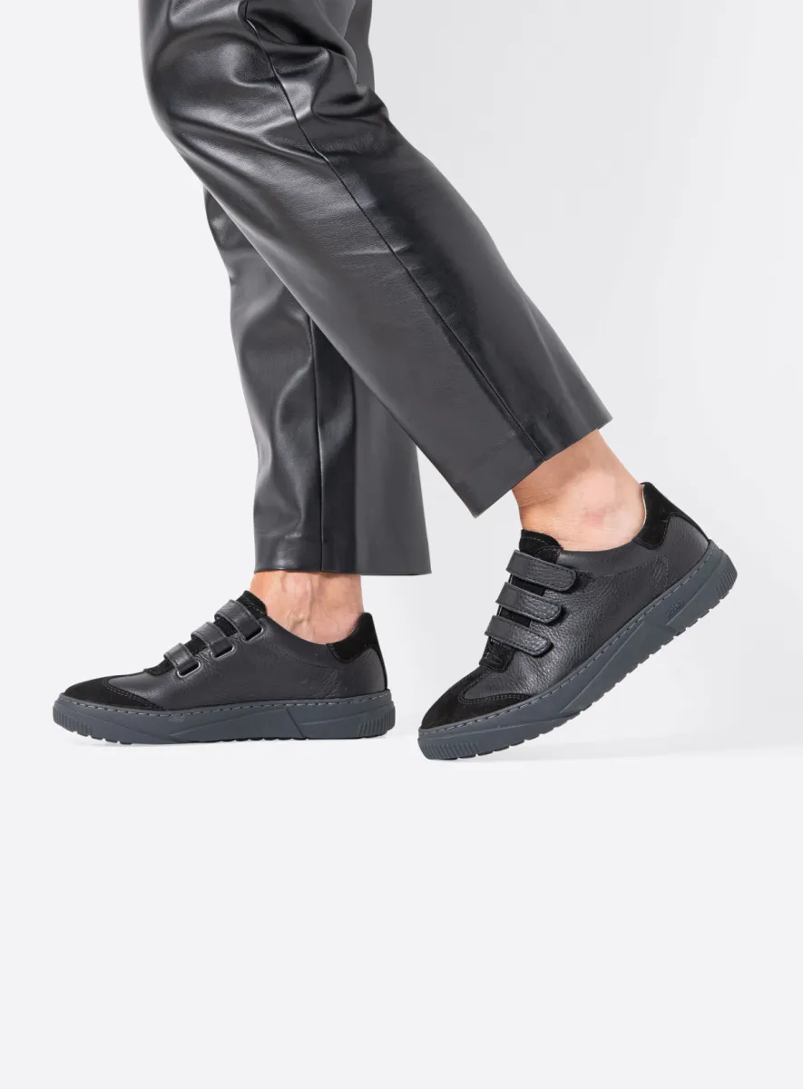 Wolky Bandschoenen 02088 Valdora 30000 zwart leer