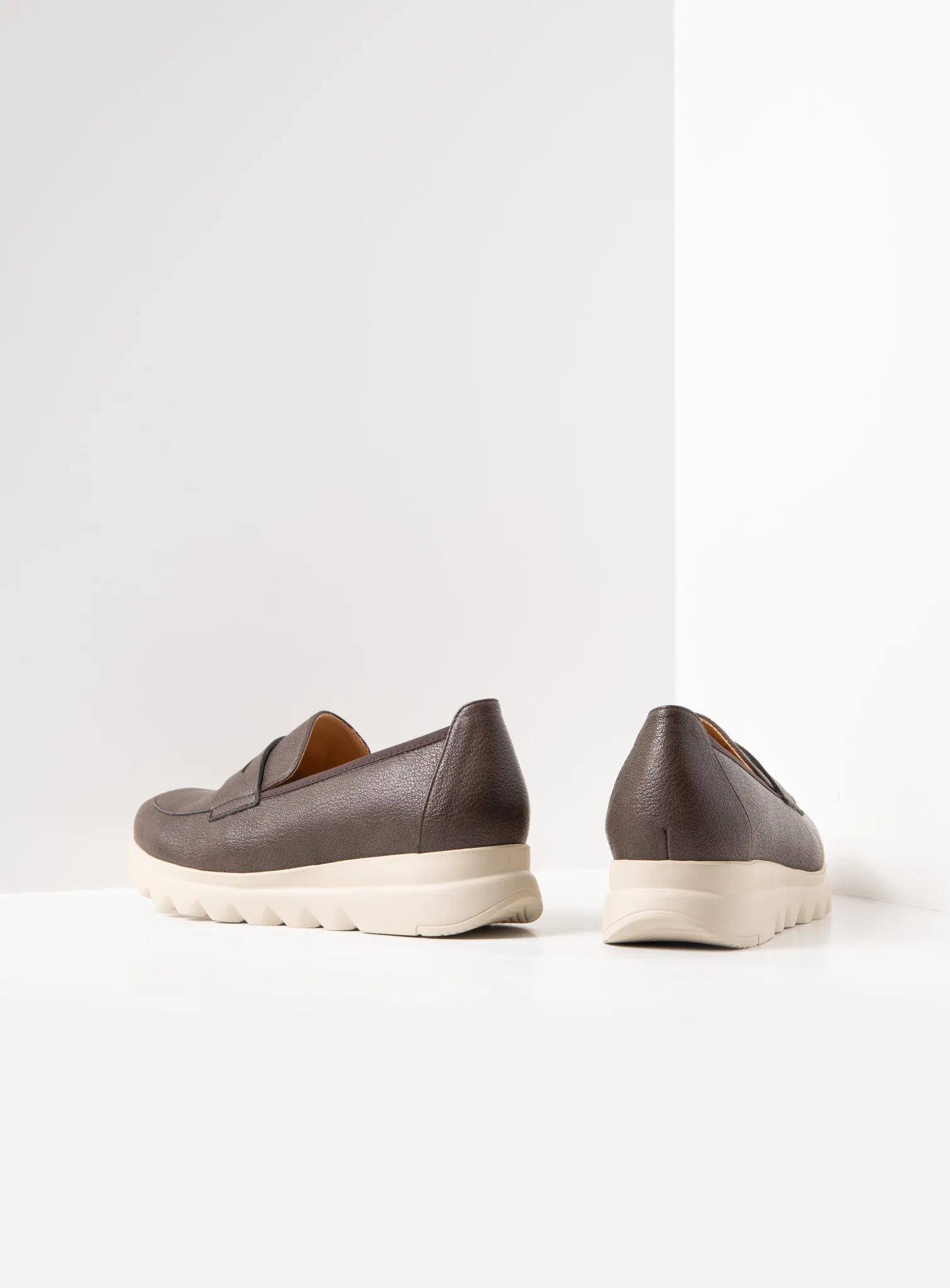 Wolky Snoafer F2F - bruin vegan biocare Instappers voor dames