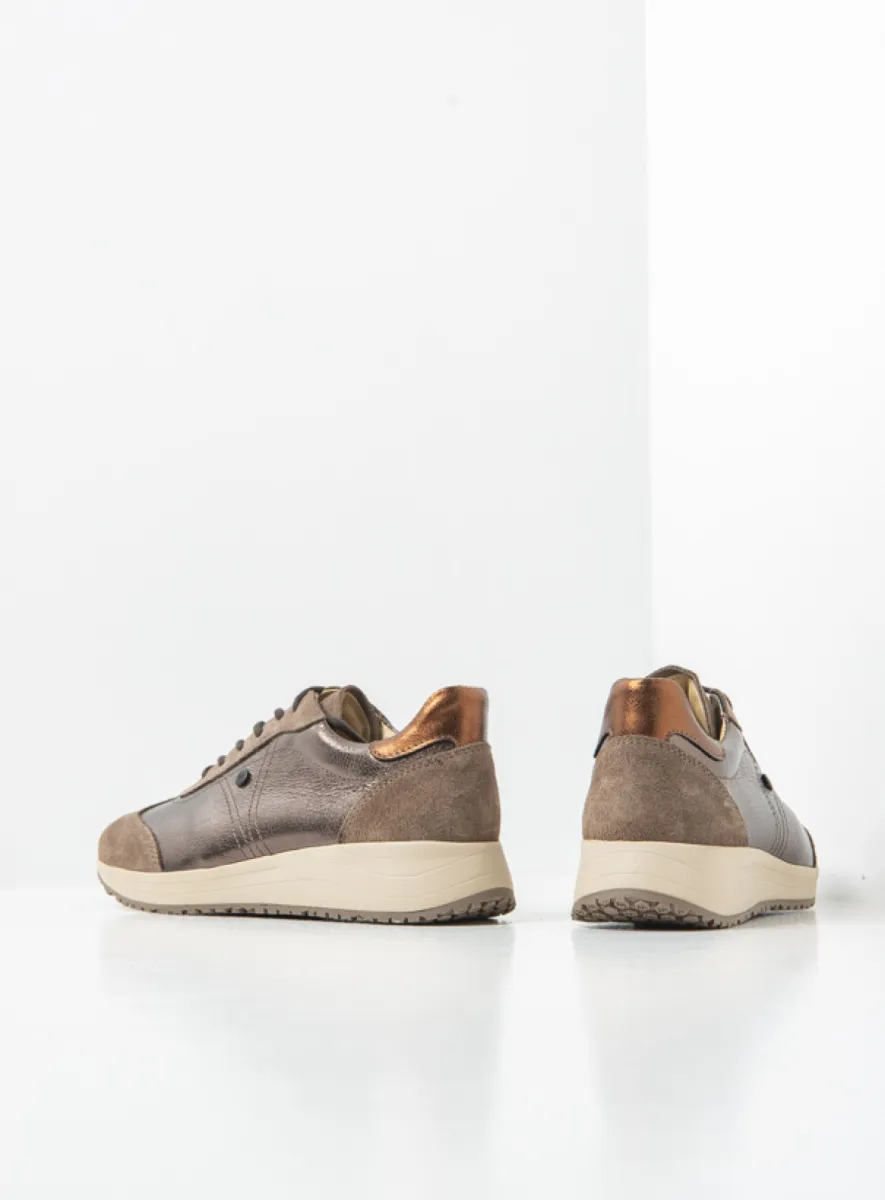 Wolky Lage veterschoenen 02281 Daba 36203 brons effectleer