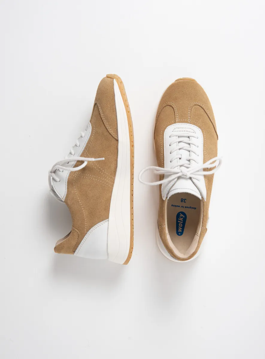 Wolky Lage veterschoenen 02281 Daba 40390 beige suede