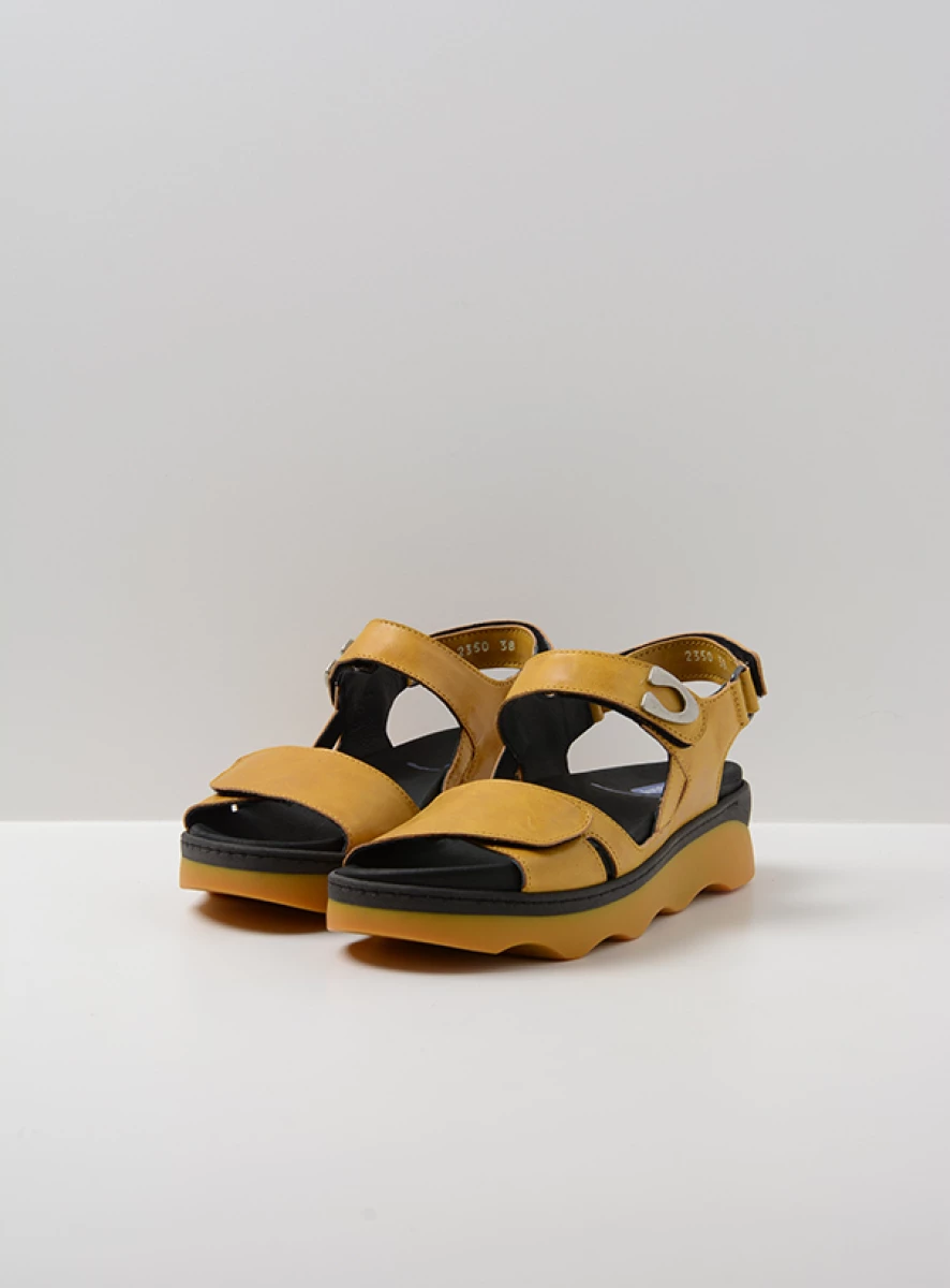 wolky sandalen 02350 medusa 33930 amber leer front