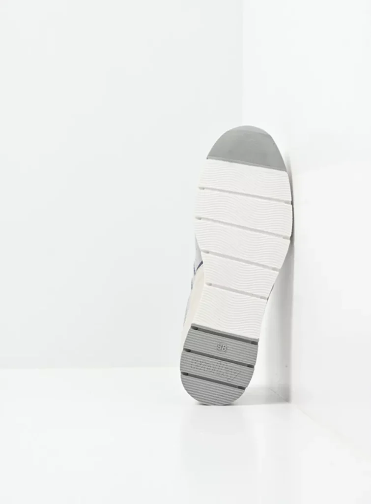 Wolky Sneakers 02526 Yell 37801 gebroken wit/denim leer