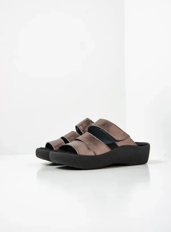 Wolky Aporia - brons metallic leer Slippers voor dames