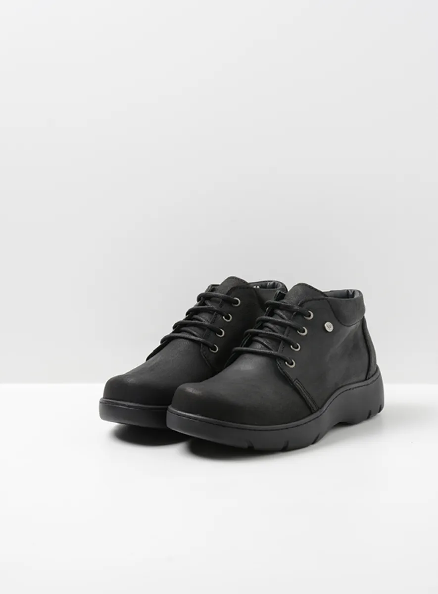 Wolky Tarda WR - zwart nubuck Hoge veterschoenen voor dames