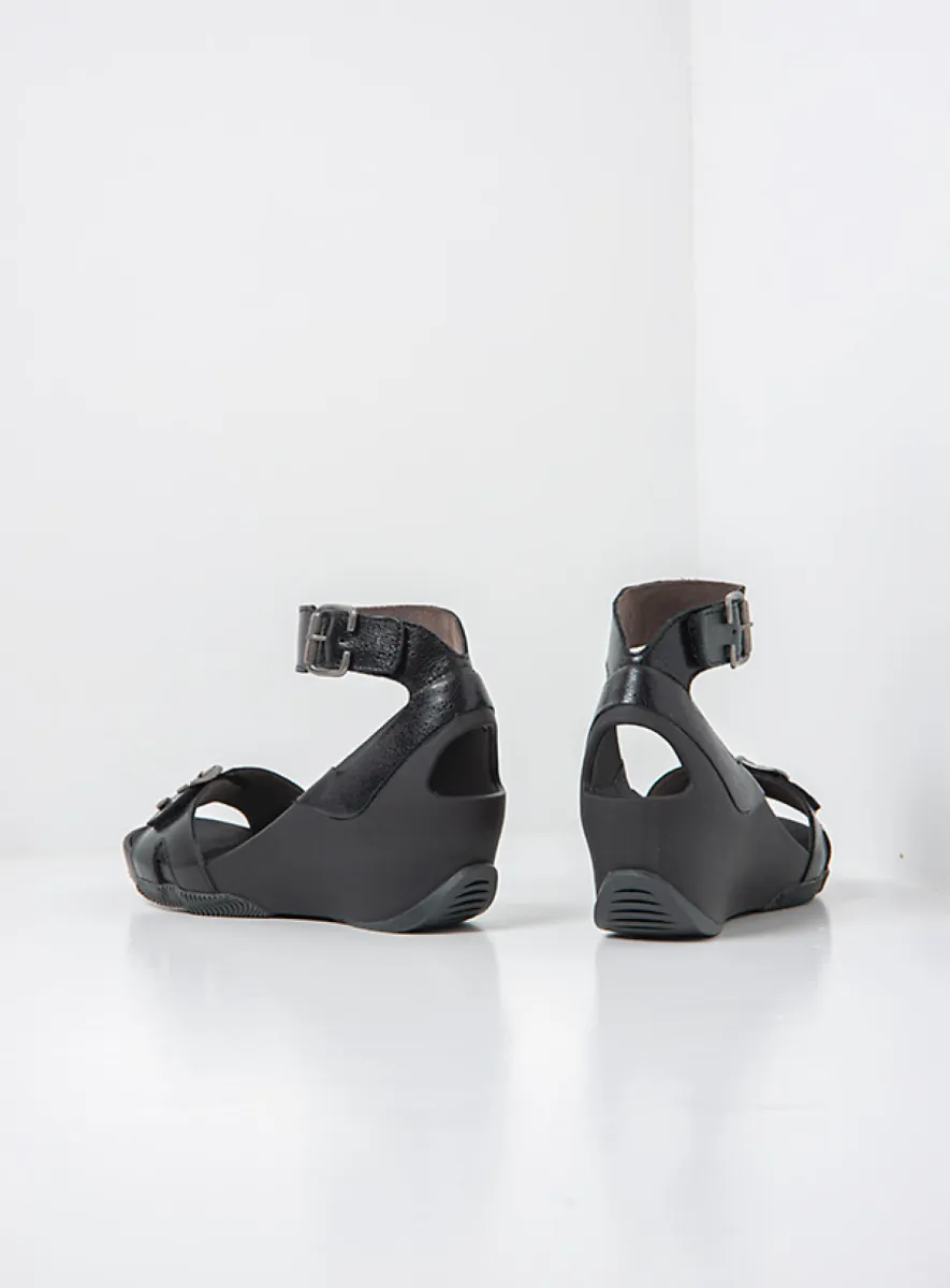 Wolky Sandalen 03777 Eraza 23000 zwart metallic leer