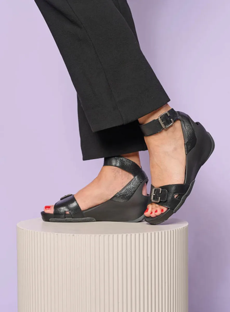 Wolky Sandalen 03777 Eraza 23000 zwart metallic leer
