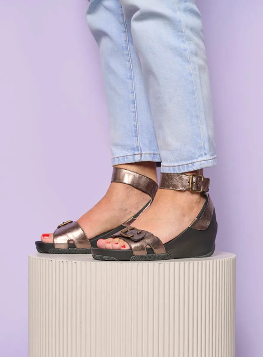 Wolky Sandalen 03777 Eraza 23203 brons metallic leer
