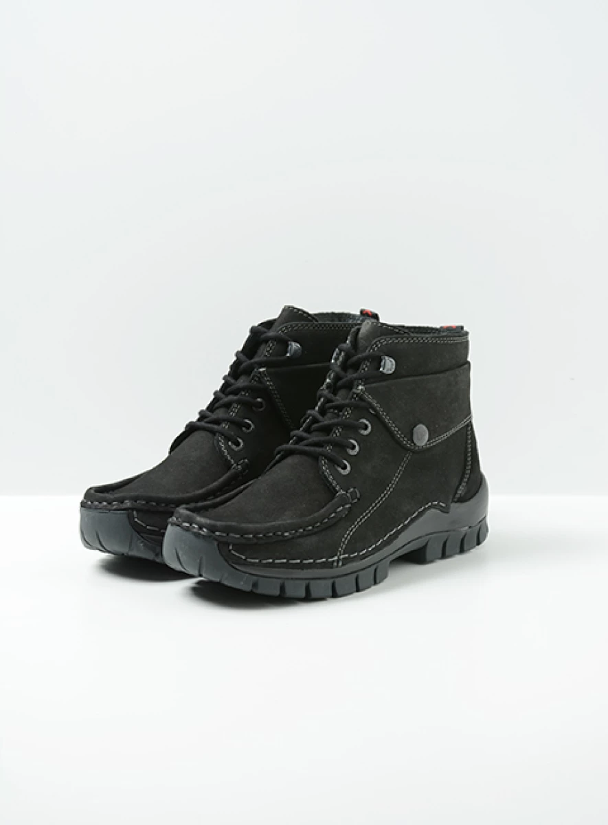 wolky hoge veterschoenen 04725 jump 16000 zwart nubuck front