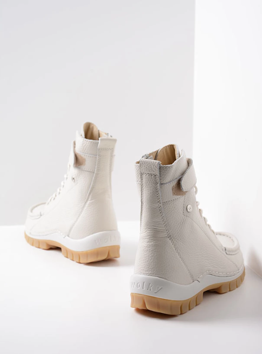 wolky hoge veterschoenen 04738 reach 71120 creme wit leer back