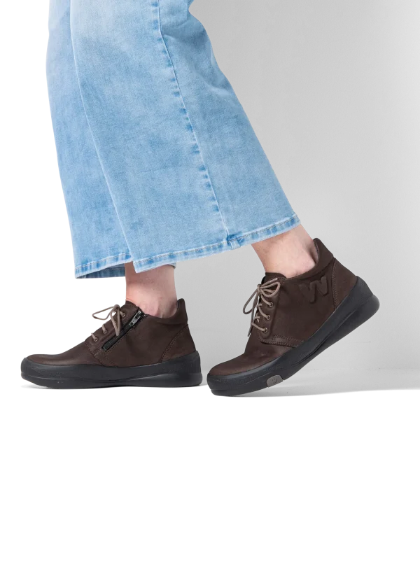 Wolky Fuse - bruin nubuck Hoge veterschoenen voor dames