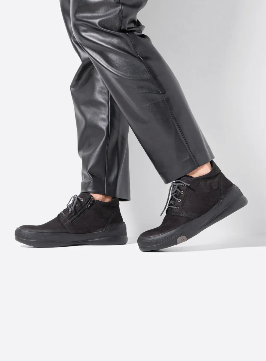 Wolky Fuse - zwart nubuck Hoge veterschoenen voor dames