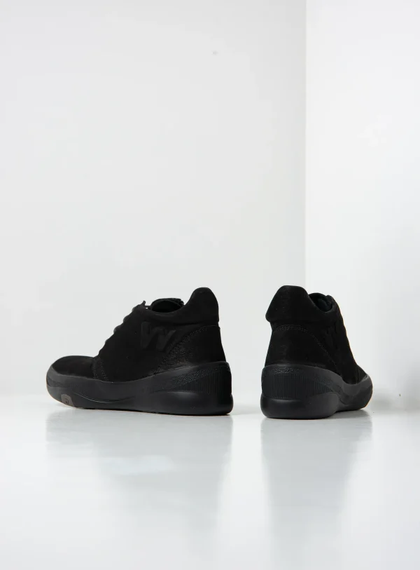 Wolky Fuse - zwart nubuck Hoge veterschoenen voor dames