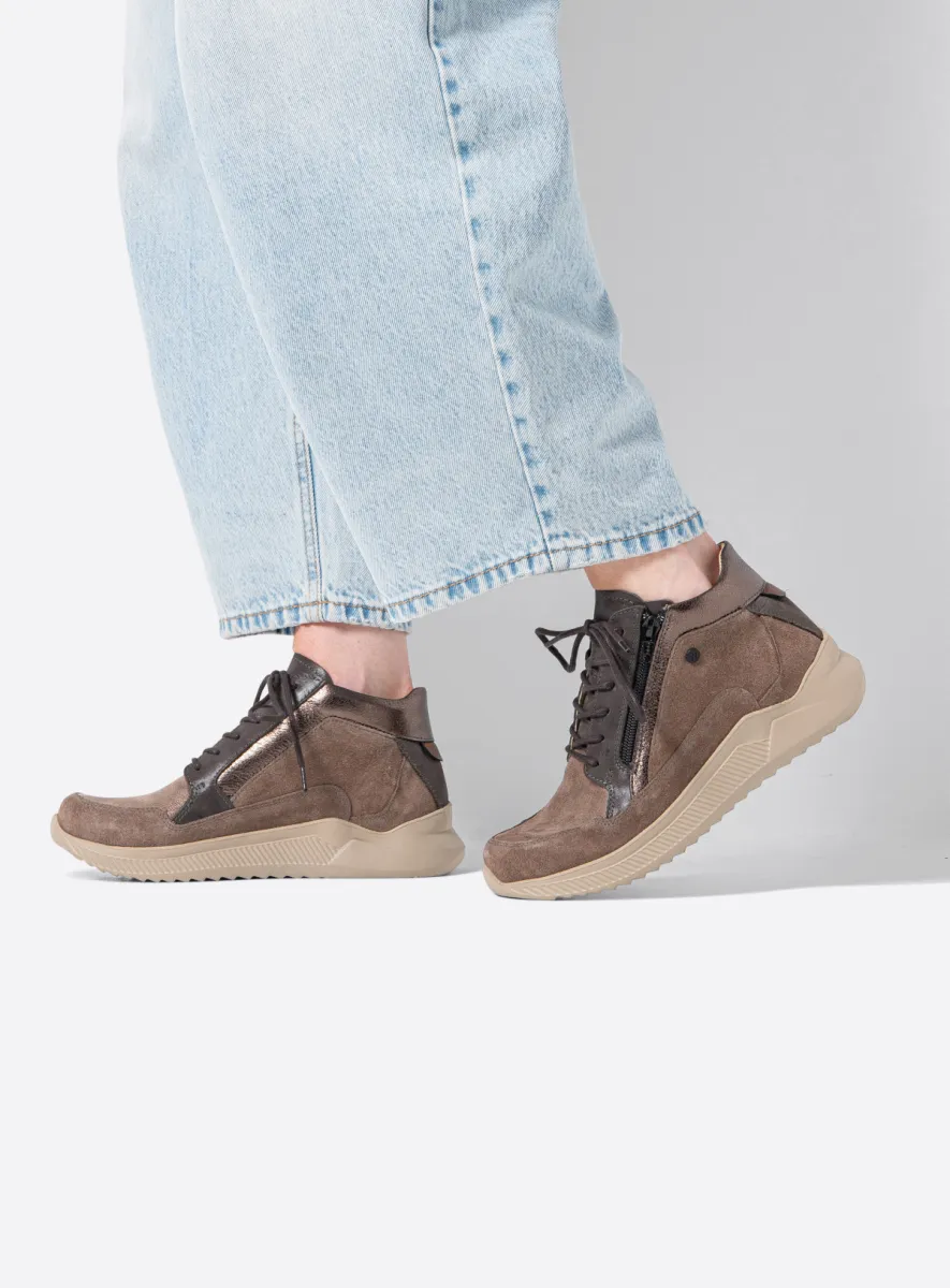 Wolky Hoge veterschoenen 05826 e-Push S2F 90203 taupe stretch/leer combi