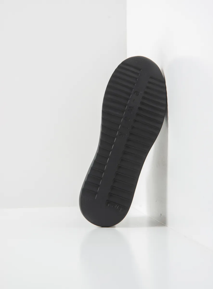 Wolky Hoge veterschoenen 05826 e-Push S2F 90300 bruin stretch/leer combi
