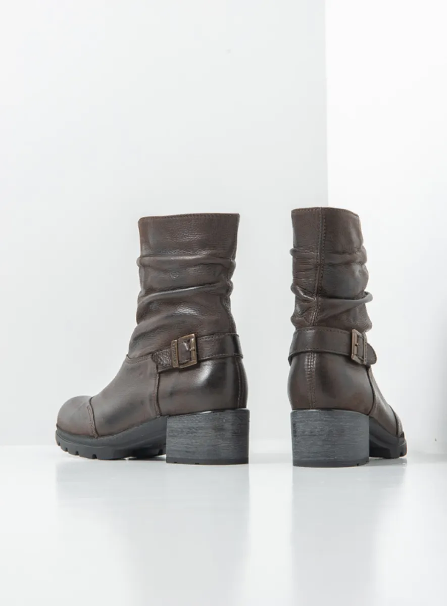 Wolky Laarzen 06102 Troy 10300 bruin nubuck