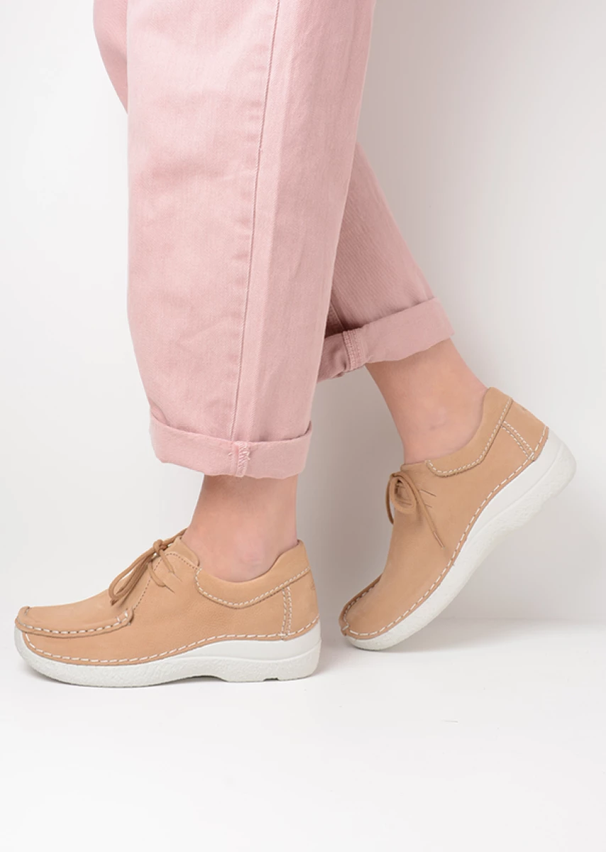 wolky lage veterschoenen 06252 seamy shoe 11390 beige nubuck detail