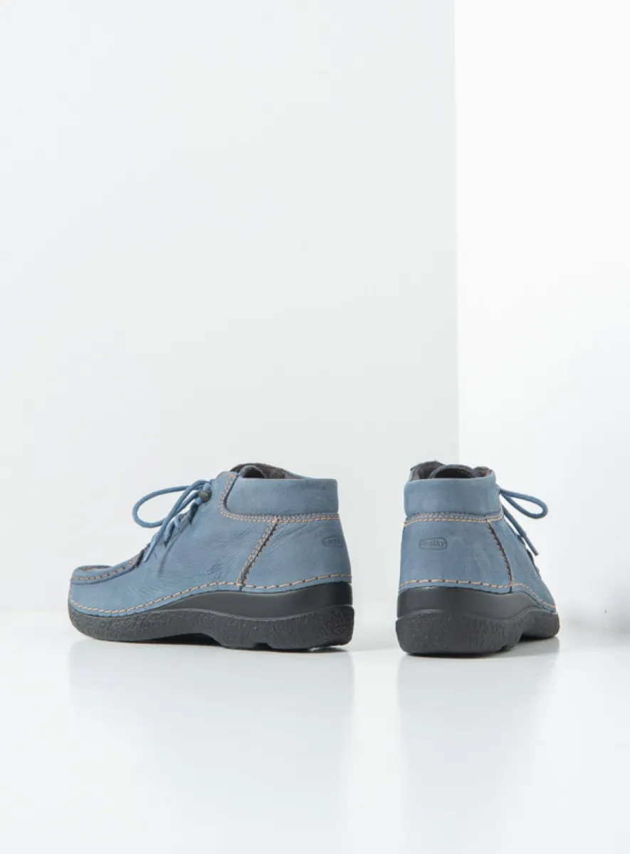 Wolky Hoge veterschoenen 06253 Seamy Moc 11840 jeansblauw nubuck
