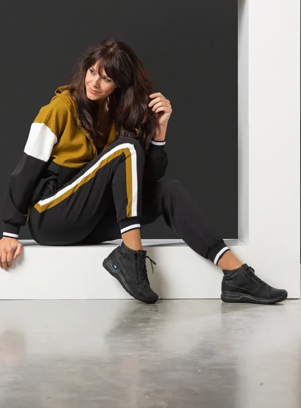 Wolky Why - zwart nubuck Hoge veterschoenen voor dames