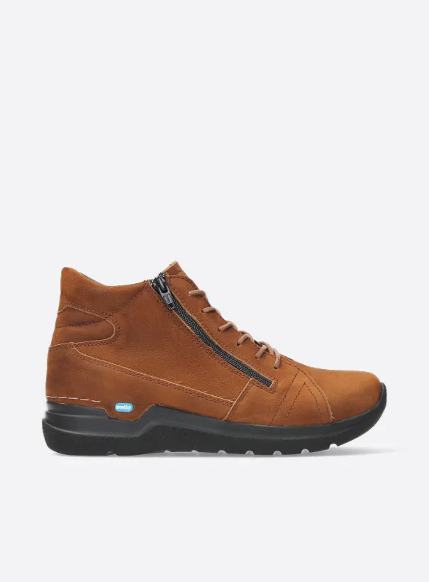 Wolky Why - cognac nubuck Hoge veterschoenen voor dames