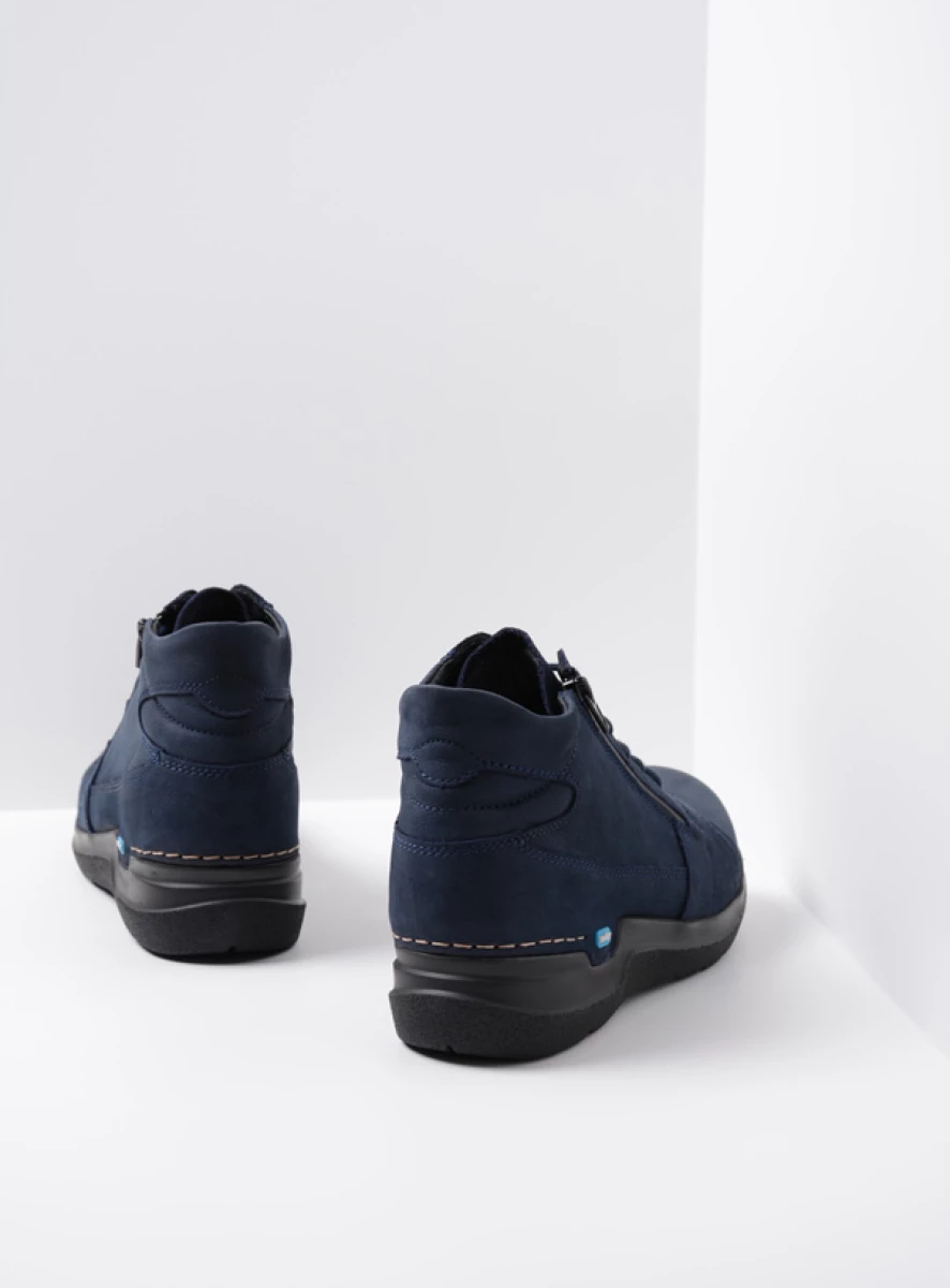 wolky hoge veterschoenen 06606 why 11800 blauw nubuck back