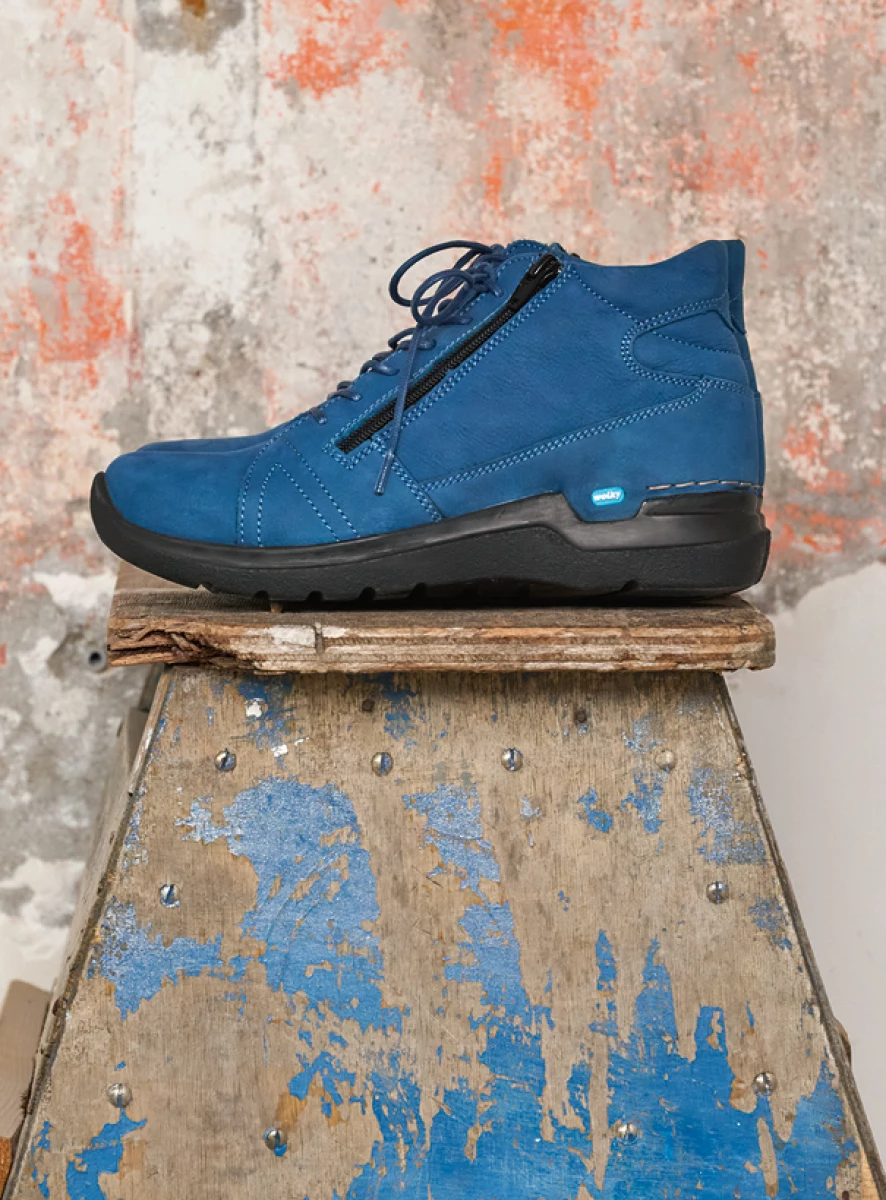 wolky hoge veterschoenen 06606 why 11804 atlantisch blauw nubuck detail