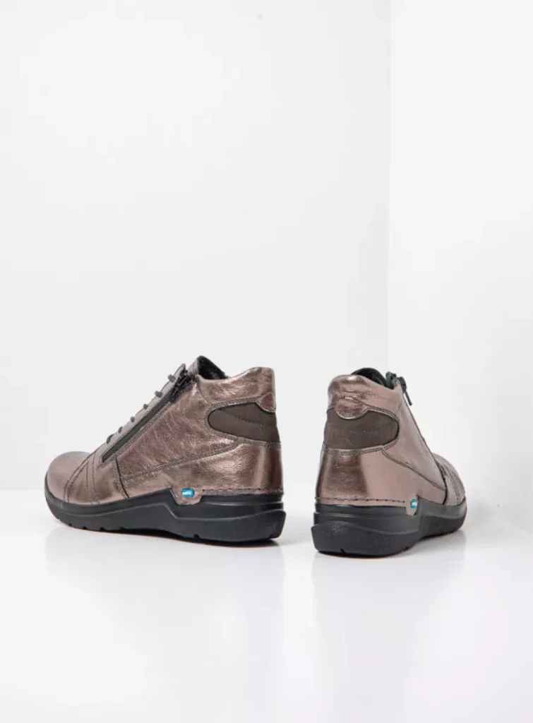Wolky Hoge veterschoenen 06606 Why 23203 lood metallic leer