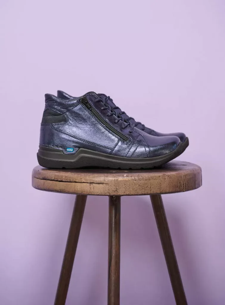 Wolky Hoge veterschoenen 06606 Why 23800 blauw metallic leer