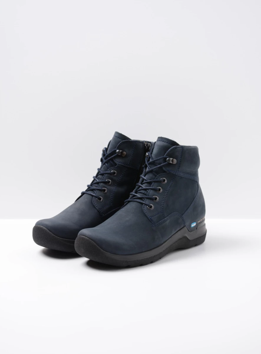 wolky hoge veterschoenen 06612 whynot 16800 blauw nubuck front