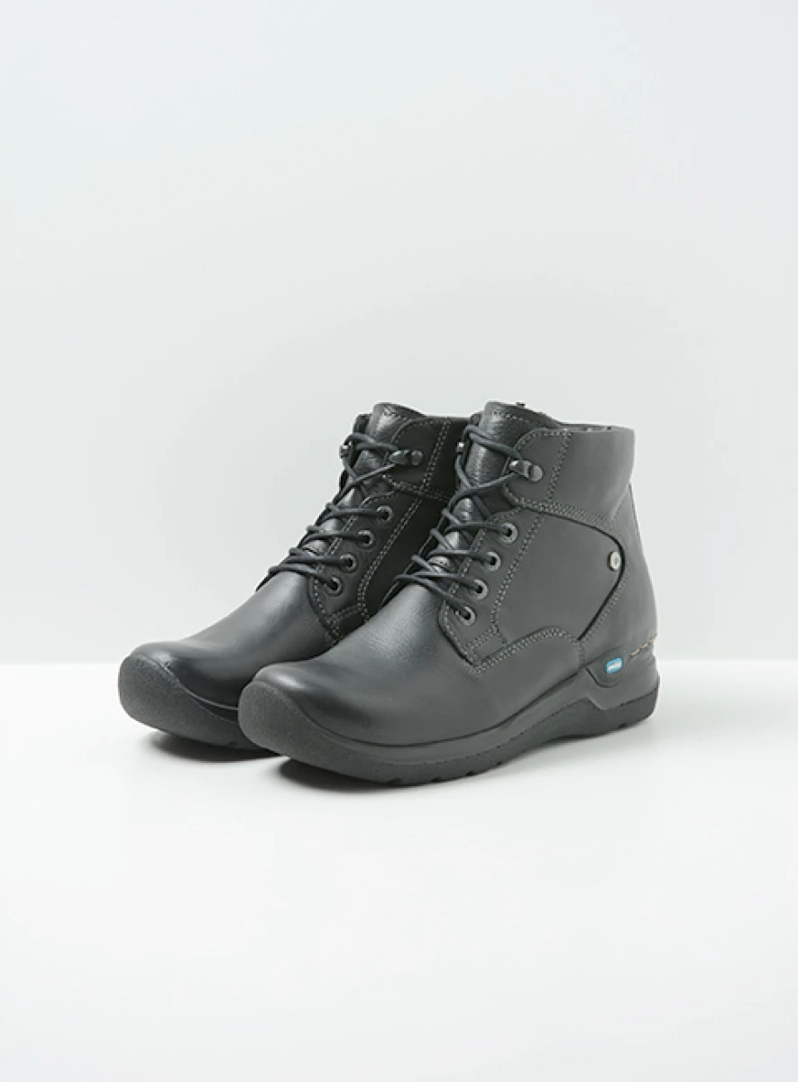 wolky hoge veterschoenen 06616 whynot hv 24000 zwart leer front