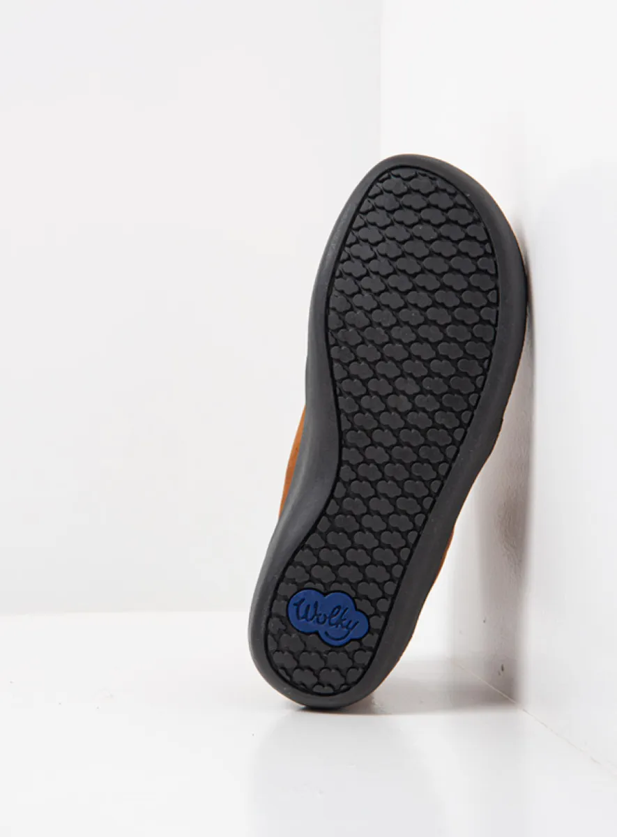 Wolky Hoge veterschoenen 08100 Kansas Lady 11430 cognac nubuck